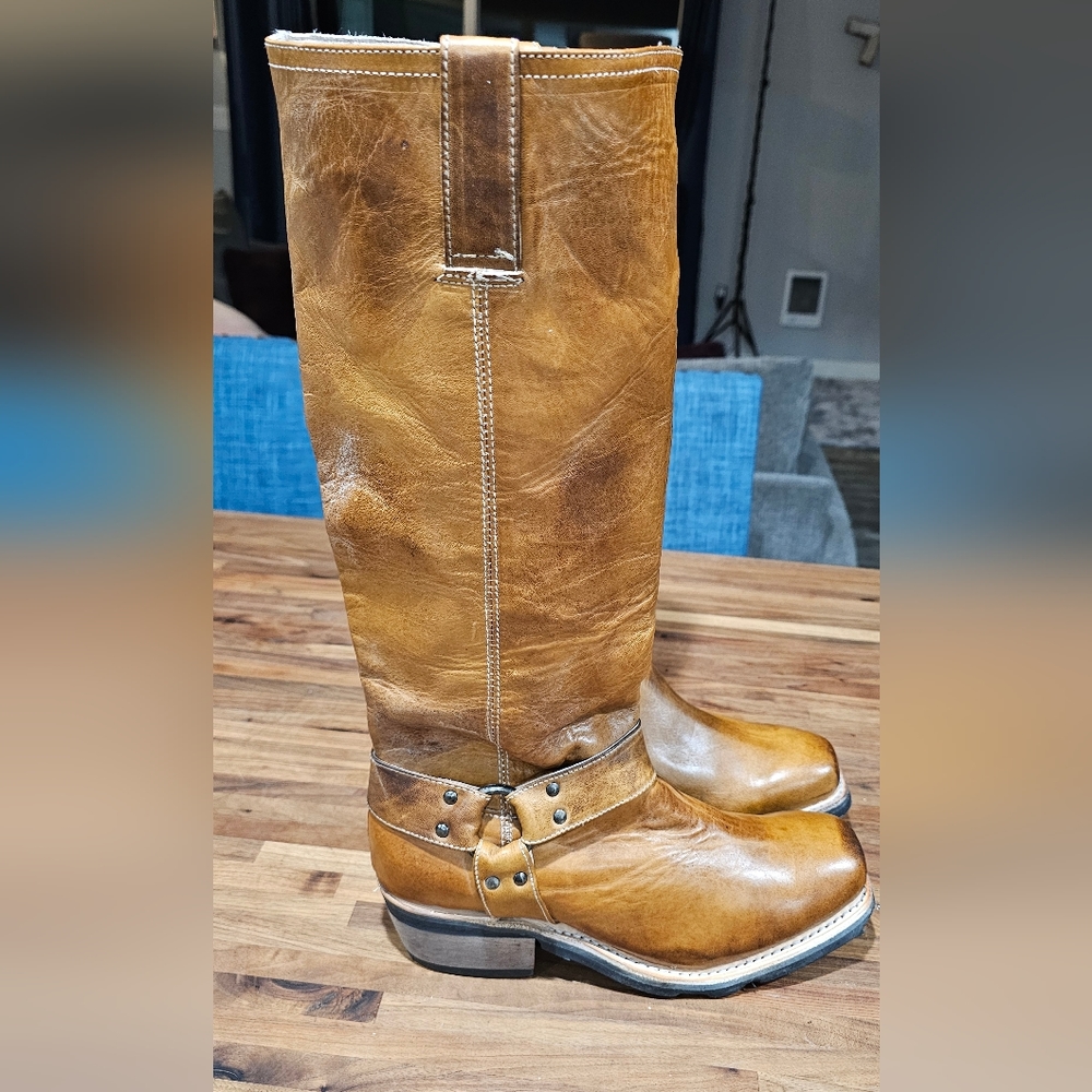 Freebird womens 11